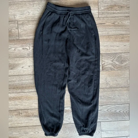 Old Navy set of 2 joggers cream & black size XS - Picture 6 of 9